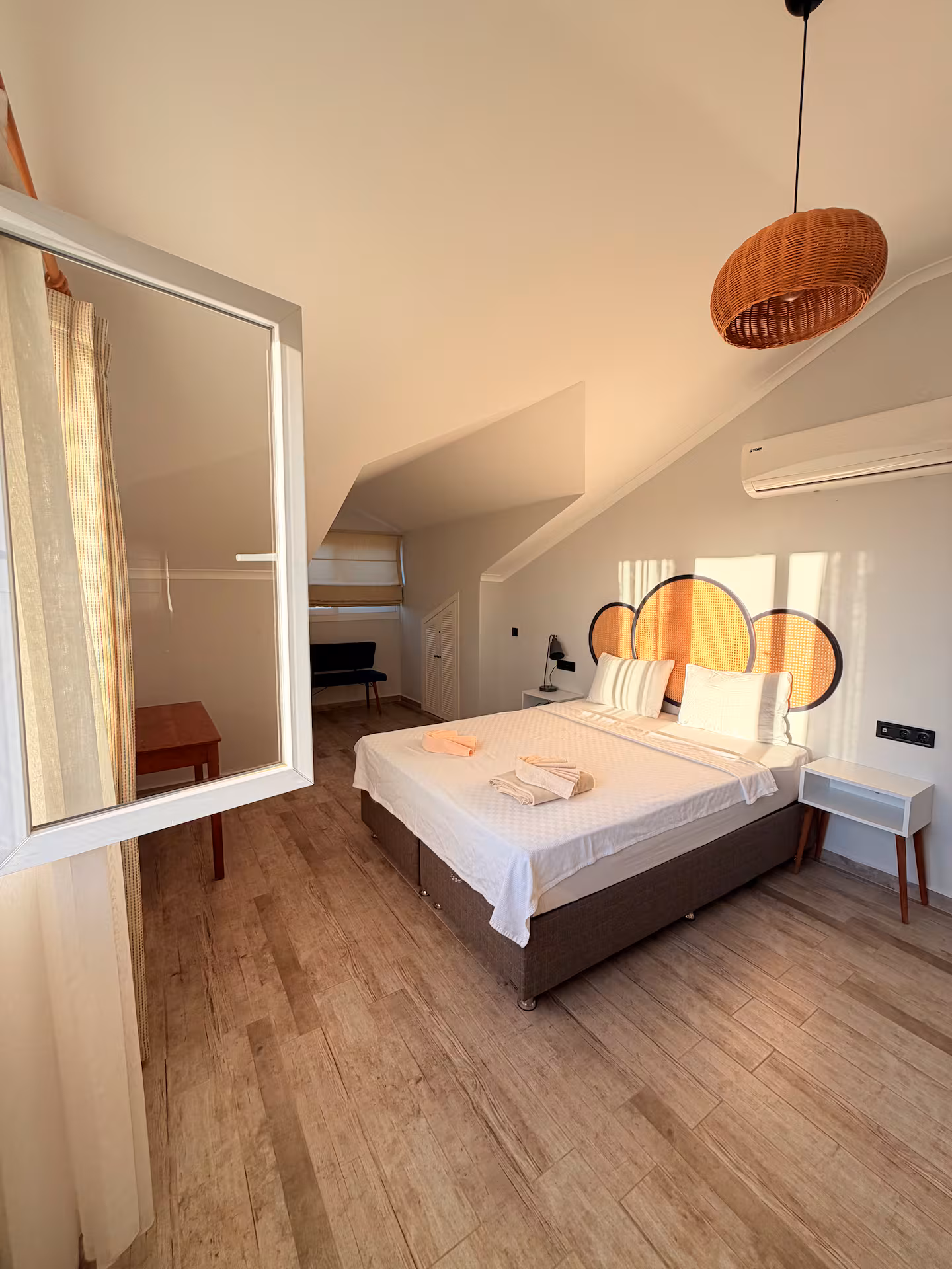 Fethiye Ölüdeniz Kiralık Villa - Yatak Odası 4 Görünümü 18