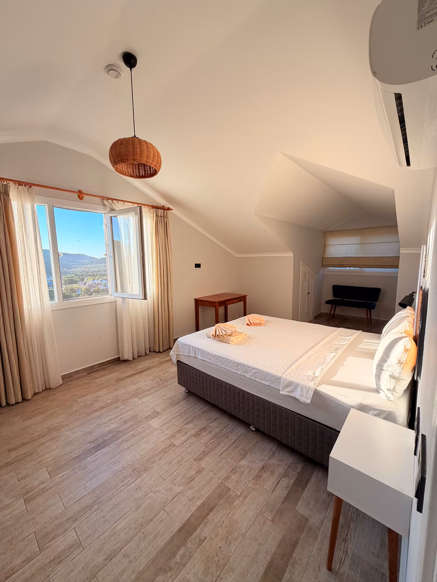 Fethiye Ölüdeniz Kiralık Villa - Yatak Odası 4 Görünümü 20
